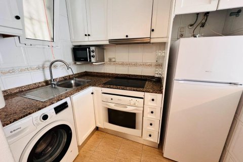 Продажа квартиры в Торревьеха, Аликанте, Испания 2 спальни, 57м2 №183741 - фото 4