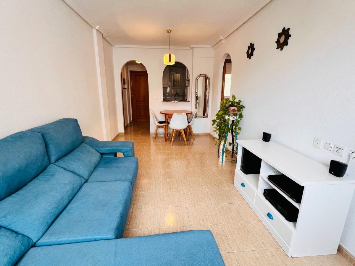 Apartamento en Torrevieja, Alicante, España 2 dormitorios, 57 m2 No. 183741