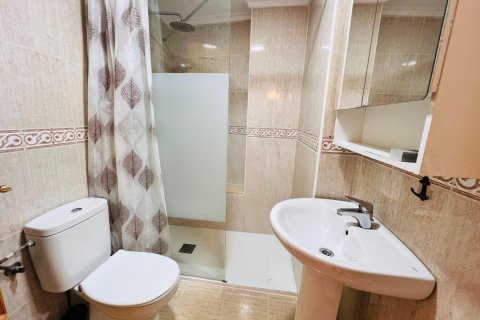 Продажа квартиры в Торревьеха, Аликанте, Испания 2 спальни, 57м2 №183741 - фото 9