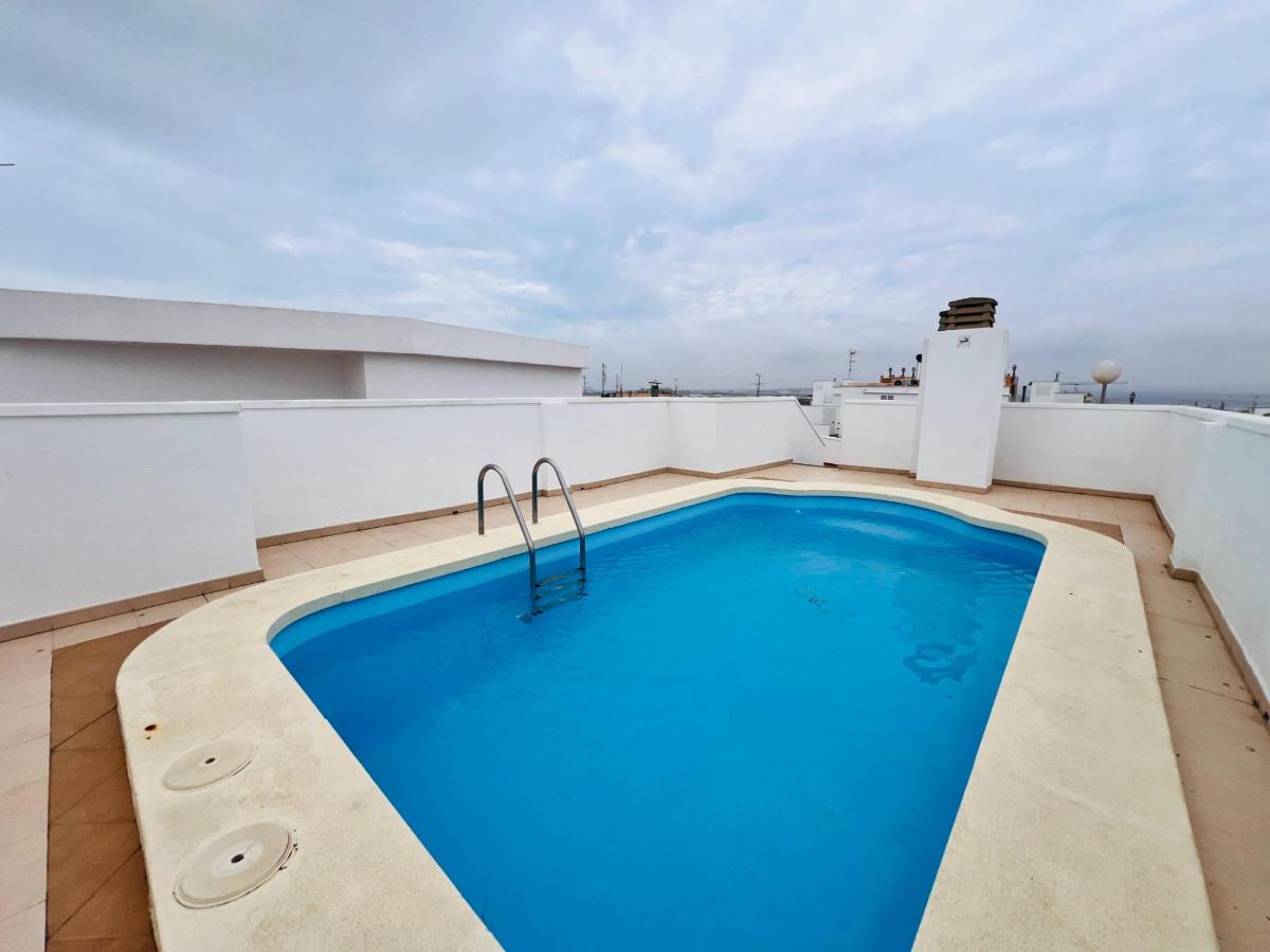 Apartamento en Torrevieja, Alicante, España 2 dormitorios, 57 m2 No. 183741