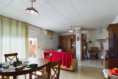 Takvåning till salu i Los Alcazares, Murcia, Spanien 4 sovrum, Nr. 186873 - foto 4