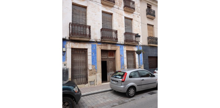 Apartamento en Pinoso, Alicante, España 6 dormitorios, No. 146249