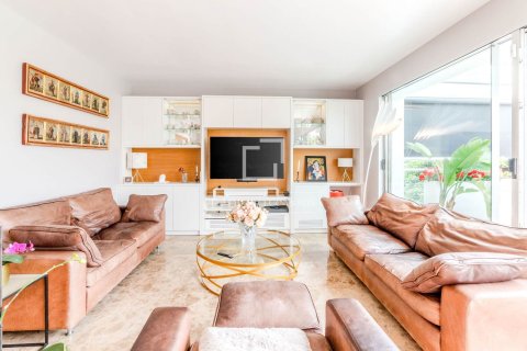 Villa till salu i Sitges, Barcelona, Spanien 3 sovrum, 366 kvm. Nr. 150972 - foto 20