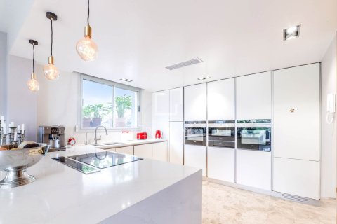 Villa till salu i Sitges, Barcelona, Spanien 3 sovrum, 366 kvm. Nr. 150972 - foto 5