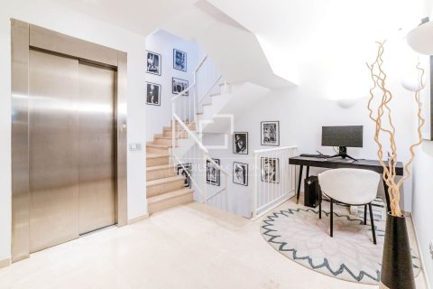 Villa till salu i Sitges, Barcelona, Spanien 3 sovrum, 366 kvm. Nr. 150972 - foto 10