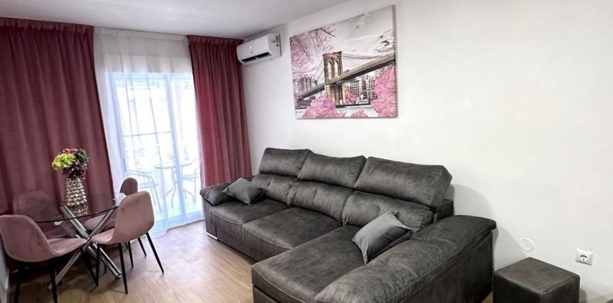 Apartment Torrevieja, Alicante, Spain 2 bedrooms, 64 sq.m. No. 137679