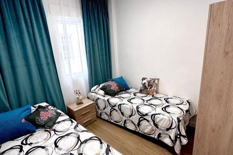 Apartment for sale Torrevieja, Alicante, Spain 2 bedrooms, 64 sq.m. No. 137679 - photo 11