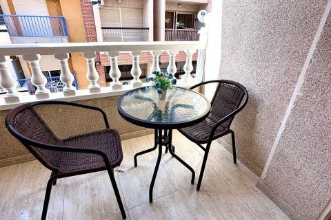 Apartment for sale Torrevieja, Alicante, Spain 2 bedrooms, 64 sq.m. No. 137679 - photo 6
