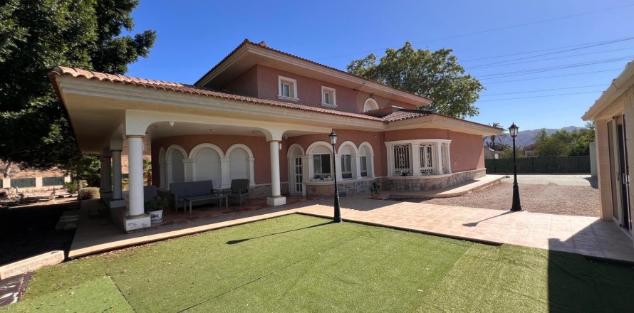 Villa Cox, Alicante, Spain 7 bedrooms, No. 137678