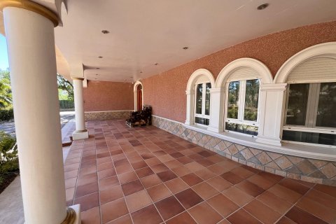Villa for sale Cox, Alicante, Spain 7 bedrooms,  No. 137678 - photo 7