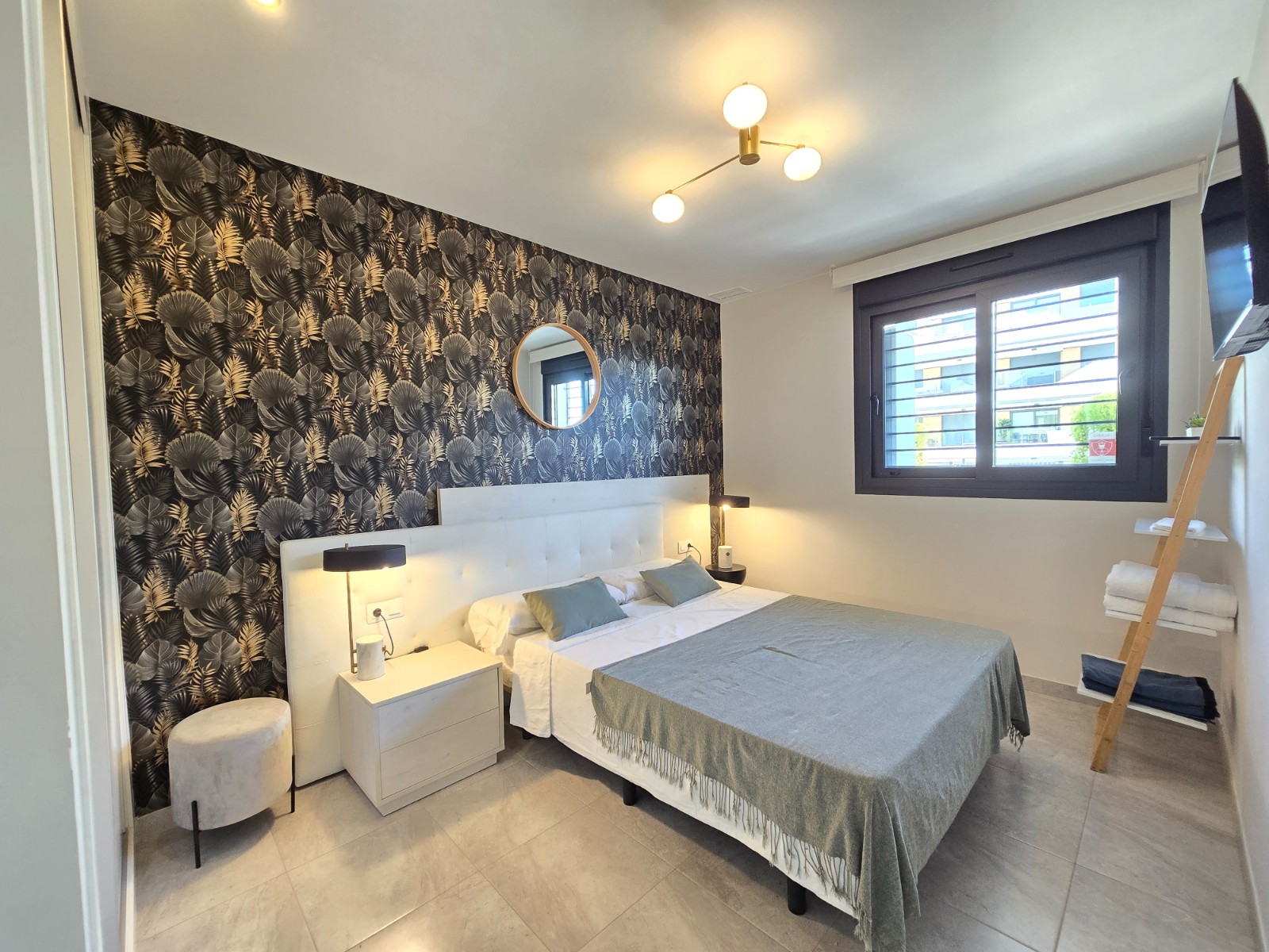 Apartamento en Alicante, España 2 dormitorios,  No. 182737