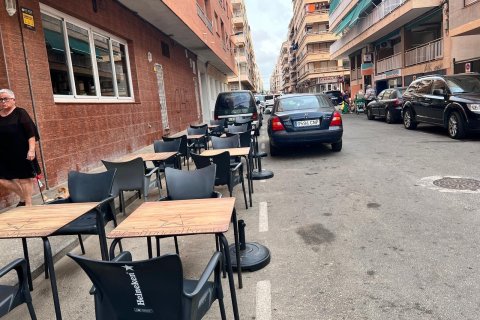 Liikekiinteistö myytävänä Torrevieja, Alicante, Espanja , 158 m2 No. 165393 - kuva 3