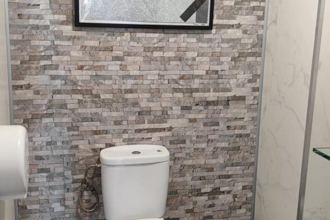 Liikekiinteistö myytävänä Torrevieja, Alicante, Espanja , 158 m2 No. 165393 - kuva 16