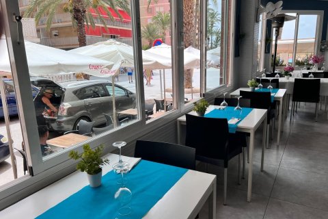 Liikekiinteistö myytävänä Torrevieja, Alicante, Espanja , 158 m2 No. 165393 - kuva 7