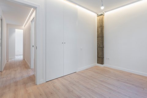 Huoneisto myytävänä Madrid, Espanja, 3 makuuhuonetta, 119 m2 No. 119779 - kuva 17