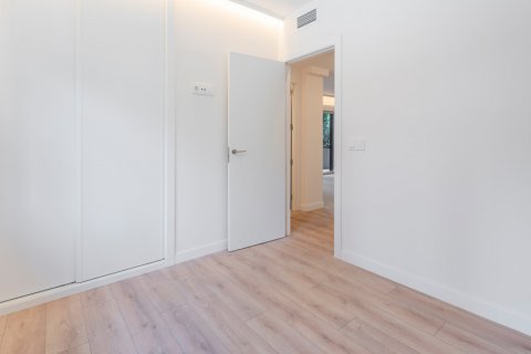 Huoneisto myytävänä Madrid, Espanja, 3 makuuhuonetta, 119 m2 No. 119779 - kuva 24