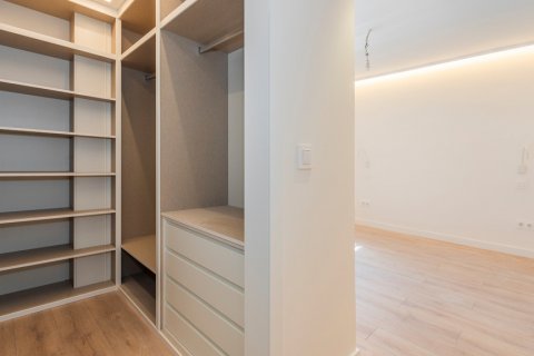 Huoneisto myytävänä Madrid, Espanja, 3 makuuhuonetta, 119 m2 No. 119779 - kuva 28