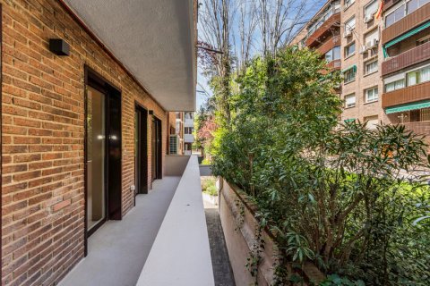 Huoneisto myytävänä Madrid, Espanja, 3 makuuhuonetta, 119 m2 No. 119779 - kuva 12