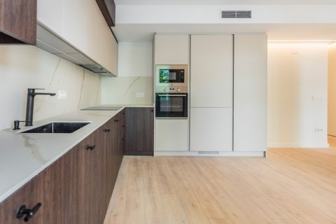 Huoneisto myytävänä Madrid, Espanja, 3 makuuhuonetta, 119 m2 No. 119779 - kuva 10