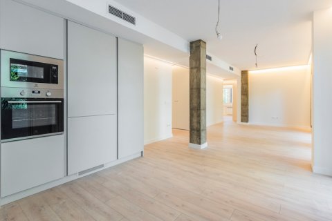Huoneisto myytävänä Madrid, Espanja, 3 makuuhuonetta, 119 m2 No. 119779 - kuva 9