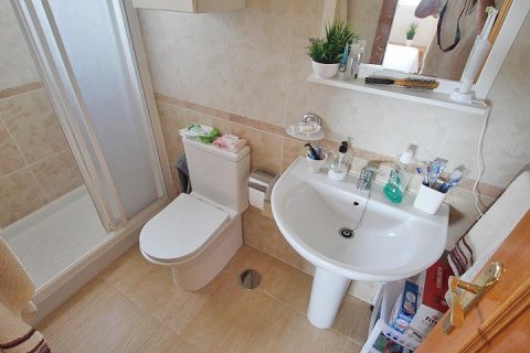 Apartment for sale in Guardamar del Segura, Alicante, Spain 3 bedrooms, 72 sq.m. No. 195569 - photo 21