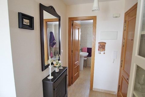 Apartment for sale in Guardamar del Segura, Alicante, Spain 3 bedrooms, 72 sq.m. No. 195569 - photo 22