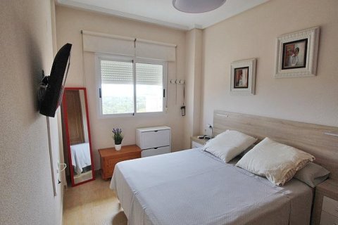 Apartment for sale in Guardamar del Segura, Alicante, Spain 3 bedrooms, 72 sq.m. No. 195569 - photo 16
