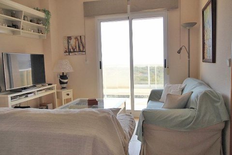 Apartment for sale in Guardamar del Segura, Alicante, Spain 3 bedrooms, 72 sq.m. No. 195569 - photo 10