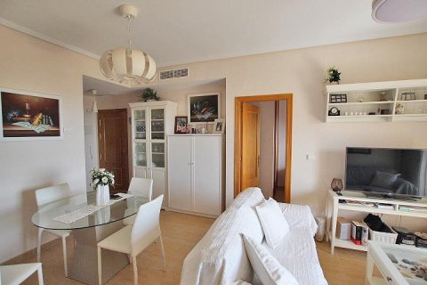 Apartment for sale in Guardamar del Segura, Alicante, Spain 3 bedrooms, 72 sq.m. No. 195569 - photo 4