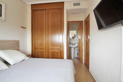 Apartment for sale in Guardamar del Segura, Alicante, Spain 3 bedrooms, 72 sq.m. No. 195569 - photo 17