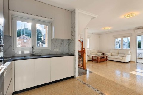 Villa zum Verkauf in Villamartin, Alicante, Spanien 4 Schlafzimmer, 220 m2 Nr. 180941 - Foto 12