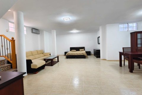 Villa zum Verkauf in Villamartin, Alicante, Spanien 4 Schlafzimmer, 220 m2 Nr. 180941 - Foto 16