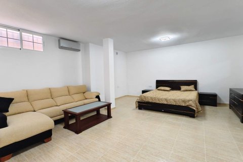 Villa zum Verkauf in Villamartin, Alicante, Spanien 4 Schlafzimmer, 220 m2 Nr. 180941 - Foto 15
