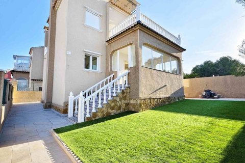 Huvila Villamartin, Alicante, Espanja 4 makuuhuonetta, 220 m2 No. 180941
