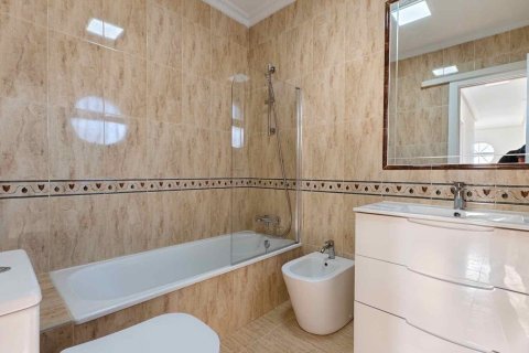 Villa zum Verkauf in Villamartin, Alicante, Spanien 4 Schlafzimmer, 220 m2 Nr. 180941 - Foto 28
