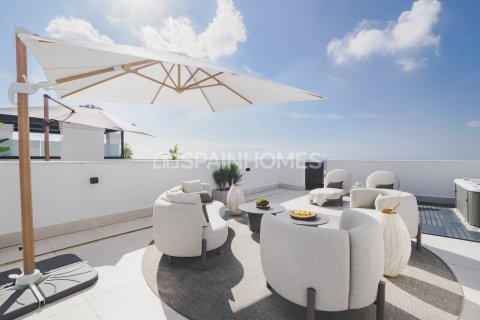 Apartamento en venta en Fuengirola, Málaga, España 2 dormitorios, 74 m2 No. 179349 - foto 5