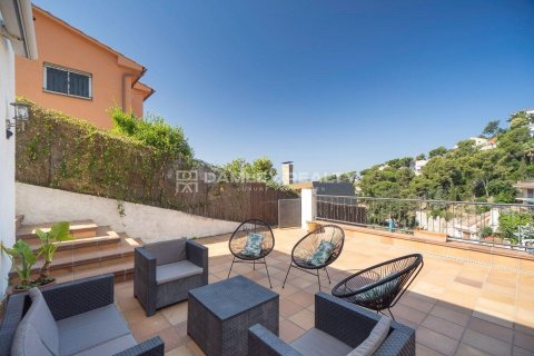 Villa for sale in Lloret de Mar, Girona, Spain 3 bedrooms, 156 sq.m. No. 178163 - photo 28