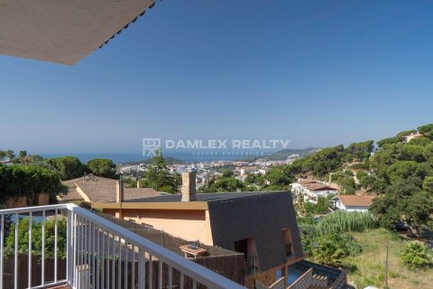 Villa for sale in Lloret de Mar, Girona, Spain 3 bedrooms, 156 sq.m. No. 178163 - photo 26