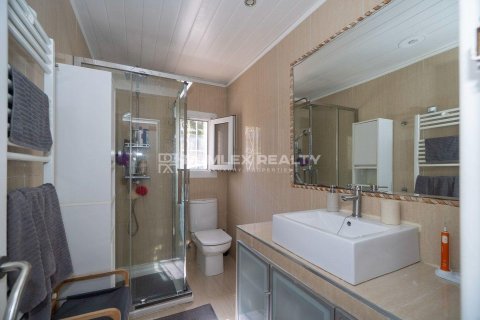 Villa for sale in Lloret de Mar, Girona, Spain 3 bedrooms, 156 sq.m. No. 178163 - photo 17