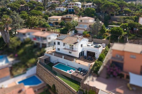 Villa for sale in Lloret de Mar, Girona, Spain 3 bedrooms, 156 sq.m. No. 178163 - photo 4