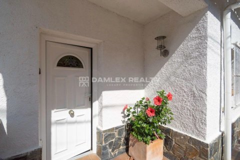 Villa for sale in Lloret de Mar, Girona, Spain 3 bedrooms, 156 sq.m. No. 178163 - photo 7