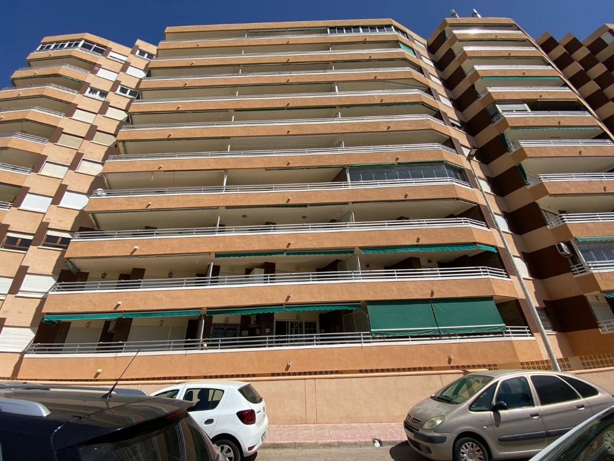 Appartamento a La Mata, Alicante, Spagna 3 camere da letto, 90 mq. N° 148919