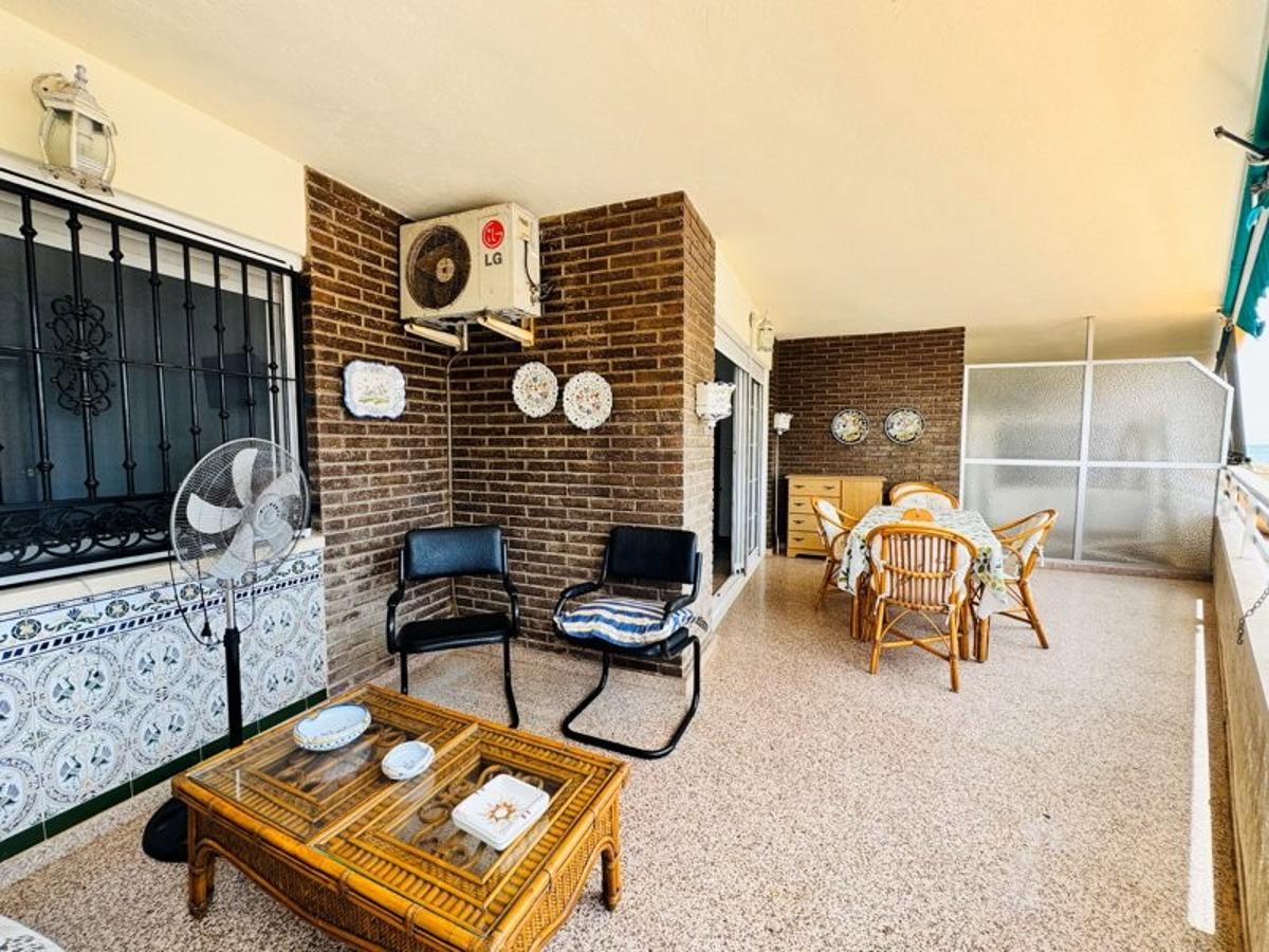 Appartamento a La Mata, Alicante, Spagna 3 camere da letto, 90 mq. N° 148919