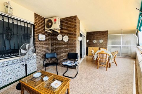 Apartment for sale in La Mata, Alicante, Spain 3 bedrooms, 90 sq.m. No. 148919 - photo 2