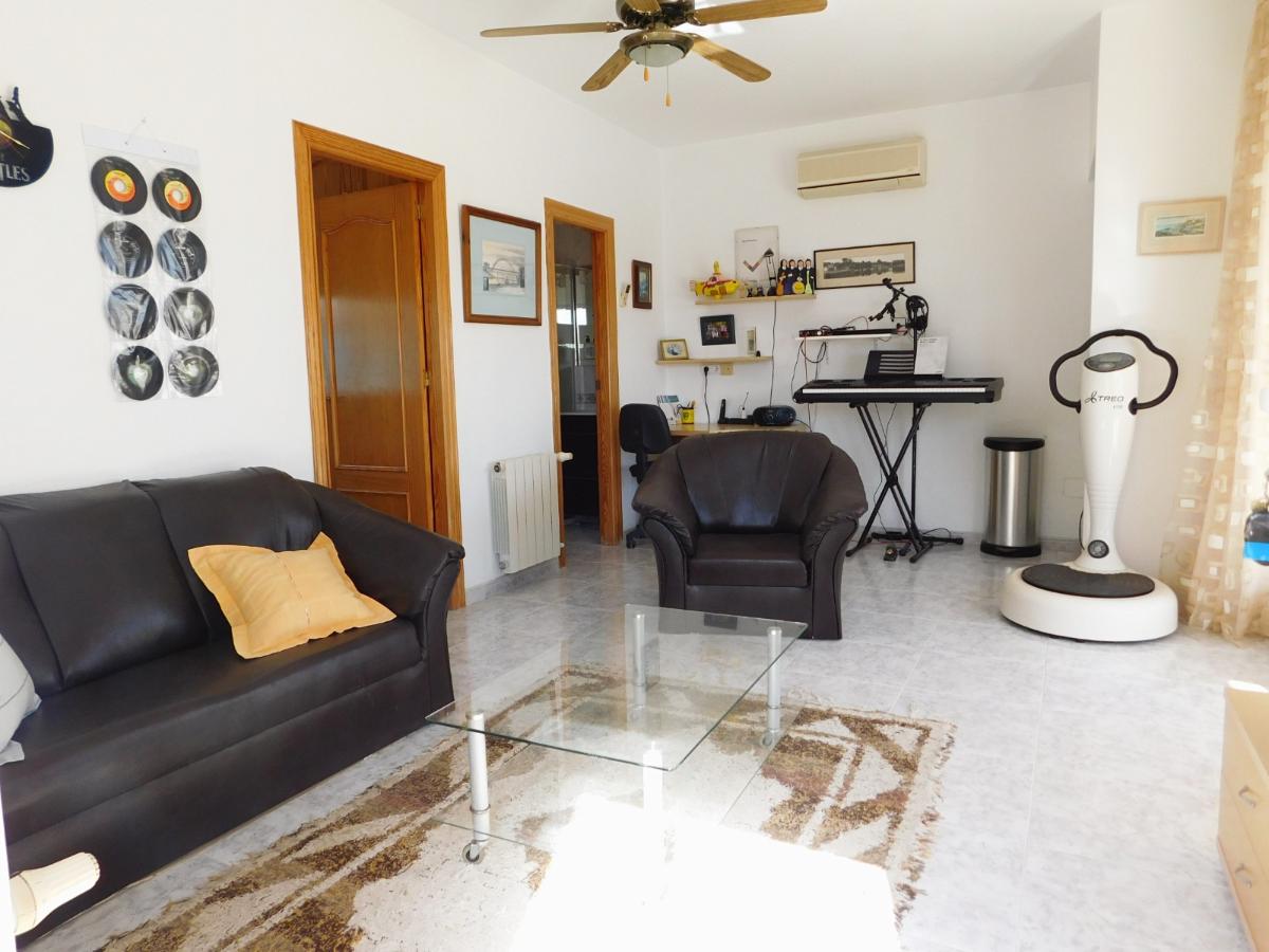 Villa a Alicante, Spagna 3 camere da letto, 100 mq. N° 148918