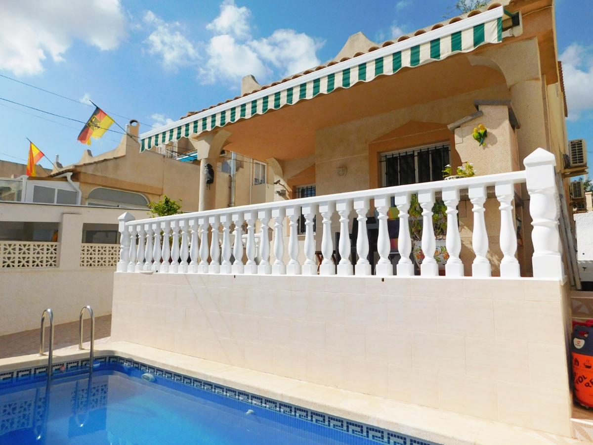 Villa a Alicante, Spagna 3 camere da letto, 100 mq. N° 148918