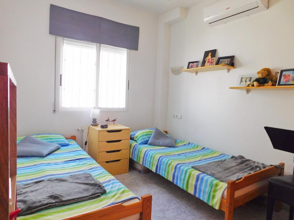 Villa a Alicante, Spagna 3 camere da letto, 100 mq. N° 148918