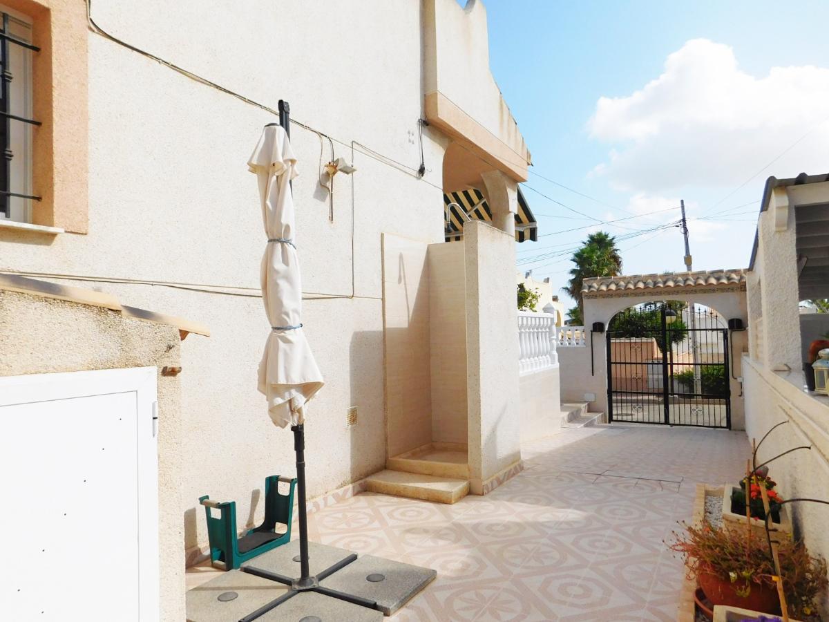 Villa a Alicante, Spagna 3 camere da letto, 100 mq. N° 148918