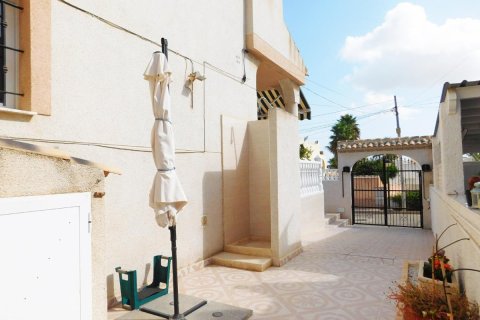 Villa till salu i Alicante, Spanien 3 sovrum, 100 kvm. Nr. 148918 - foto 19