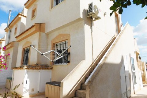 Villa till salu i Alicante, Spanien 3 sovrum, 100 kvm. Nr. 148918 - foto 22